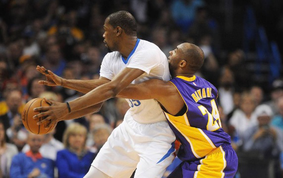 罗马欧联杯名单：迪巴拉、科内领衔 苏莱、埃文·弗格森在列（罗马公布欧联杯大名单：迪巴拉、科内领衔，苏莱与埃文·弗格森入选）