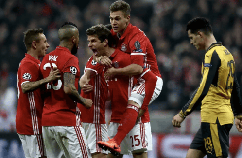 爱德华兹38分唐斯40+13 森林狼力克尼克斯3连胜（唐斯40+13携手爱德华兹38分，森林狼击败尼克斯豪取三连胜）