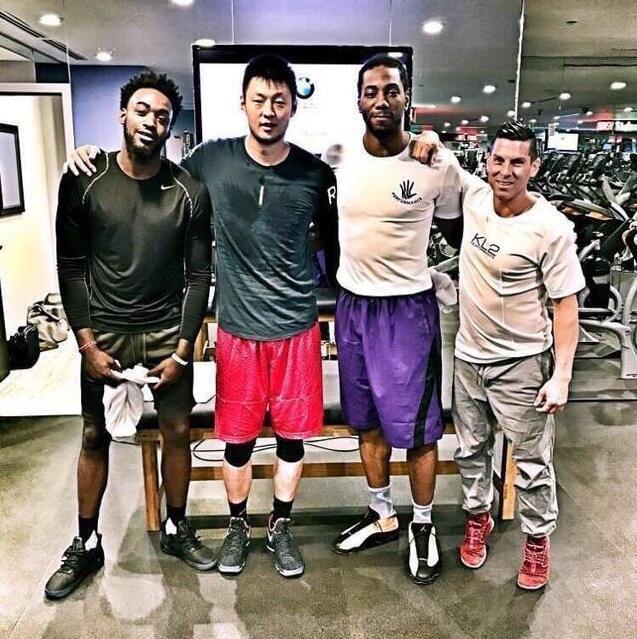 费内巴切官方：塔利斯卡右腿腘绳肌受伤，将缺席三到四周（费内巴切通报：塔利斯卡右腿腘绳肌受伤，预计缺席3至4周）