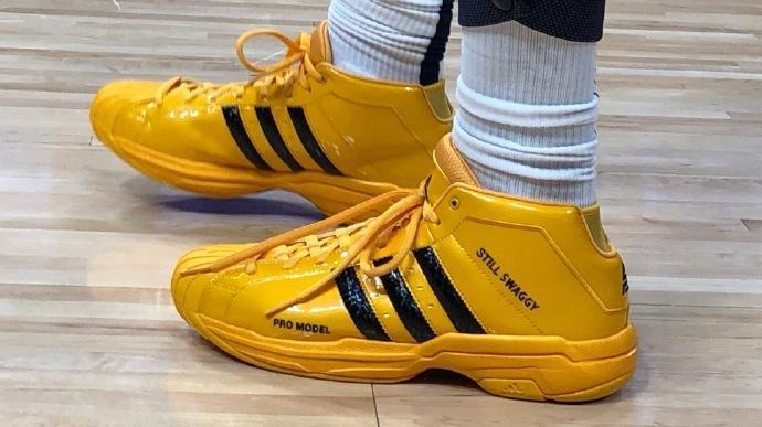 记者：得知塞梅尼奥更倾向于加盟其他球队，热刺已退出争夺战（记者：热刺得知塞梅尼奥倾向投他队后，已退出竞争）