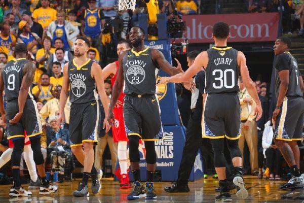 德天空：法比奥-席尔瓦对出场时间不满，考虑冬窗离开多特（德天空：法比奥-席尔瓦因出场时间有限，或在冬窗寻求离开多特蒙德）