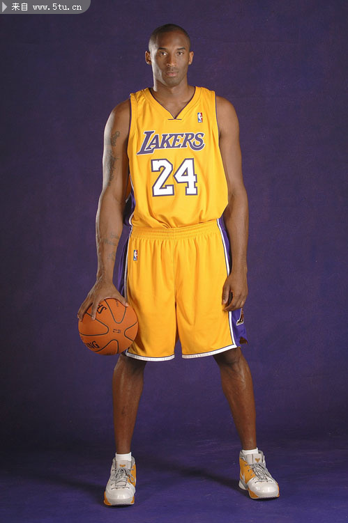 末节14分超神！库里贡献28分10篮板6助攻带队逆转（末节爆砍14分！库里28+10+6率队完成逆转）