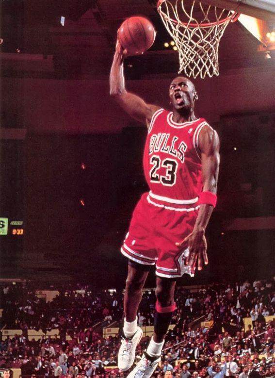 蒙特拉：不能把伊尔迪兹固定在某个位置，那不利于他继续成长（蒙特拉：不应将伊尔迪兹固定在单一位置，这会影响他的成长）