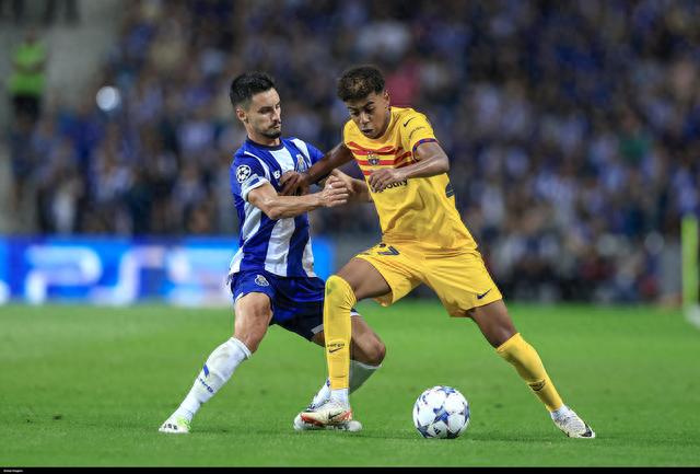 15岁迷你罗单刀破门，收获葡萄牙U16国家队处子球（15岁迷你罗单刀建功，迎来葡萄牙U16国家队首球）