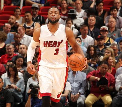 伦纳德状态出色18分＆哈登11分，快船半场狂轰10记三分（伦纳德火力全开砍18分，哈登贡献11分，快船半场飙进10记三分）