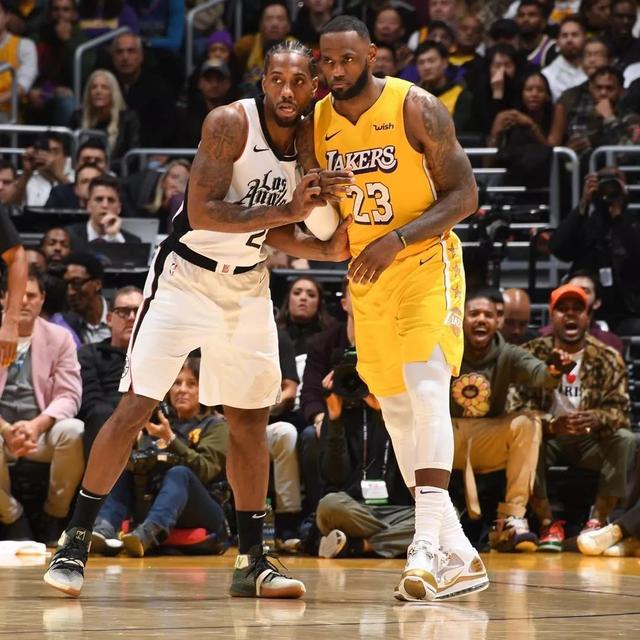 天空：曼联1月不会积极出售齐尔克泽，最近他发挥了一些作用（天空体育：曼联一月无意主动出售齐尔克泽，近期表现有所起色）