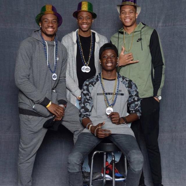 斯卢茨基：明天会竭尽全力发挥出最好的精神面貌和技战术水平（斯卢茨基：明日将全力展现最佳斗志与技战术状态）