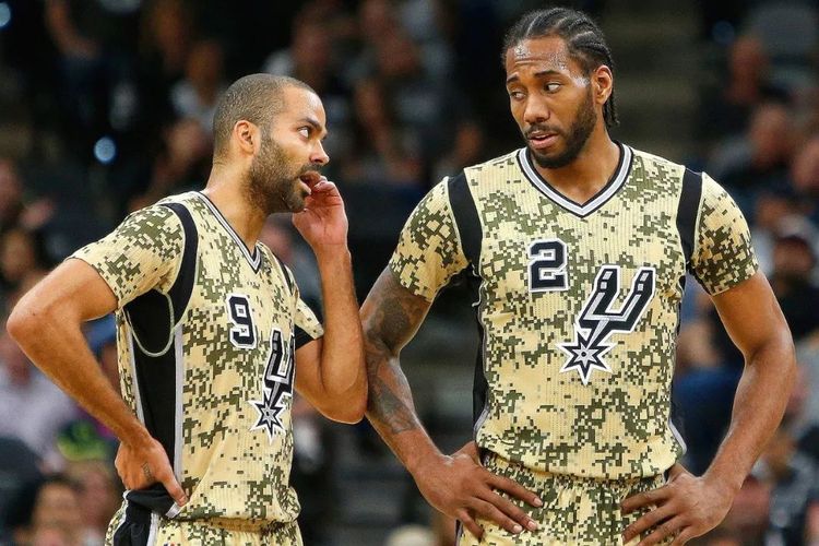 可圈可点！马绍尔半场6中4拿到9分3板2助 正负值+8（马绍尔半场高效：6投4中砍下9分3篮板2助攻，正负值+8）