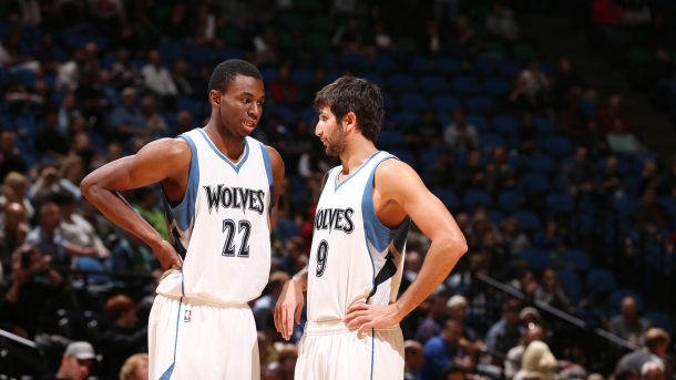 杨瀚森的竞技特点与球迷期待（杨瀚森：场上风格解析与球迷期许）