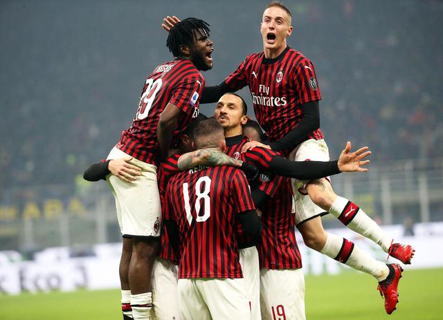 逼抢一旦成功就是快攻（逼抢得手即刻反击）